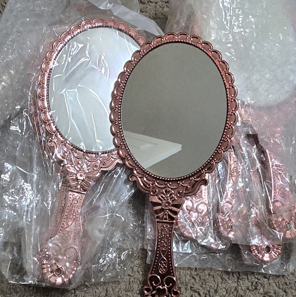 Other - Elegant Pink Handheld Mirror 9 Pieces